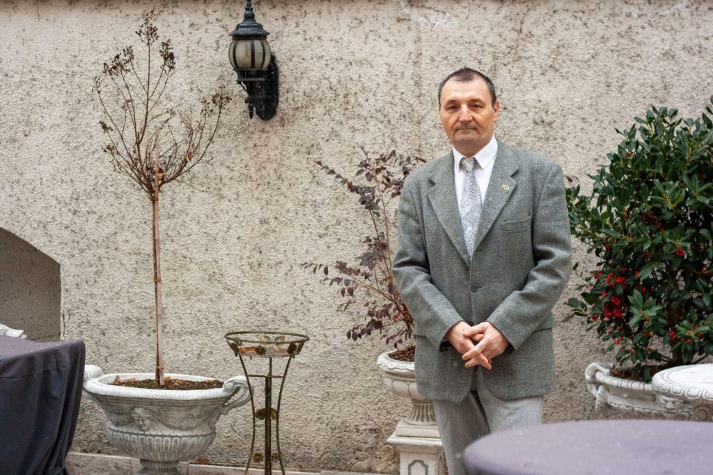 Mihai Ionescu și Modul În Care Ajută la Planificarea Documentelor pentru Evenimente 11 Mihai Ionescu